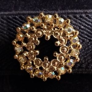 Stunning vintage broach/pin gold tones *sparkles*